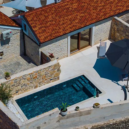 Cortile House Pridraga