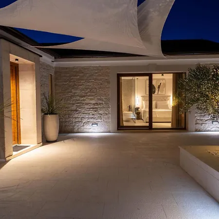 Cortile House Villa *