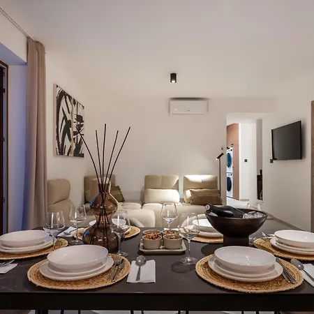 Cortile House Pridraga