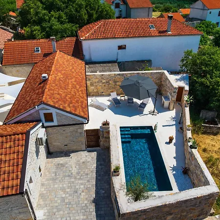 Cortile House Pridraga