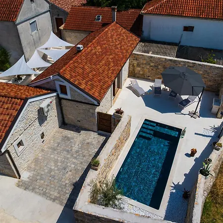 Villa Cortile House