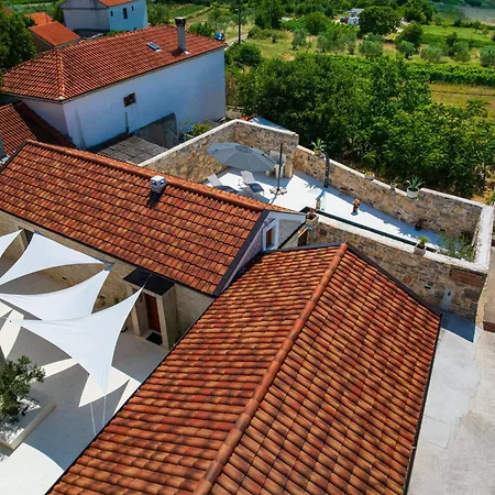 Βίλα Cortile House *