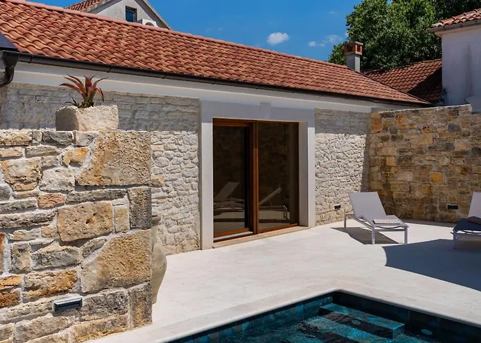 Cortile House Villa *