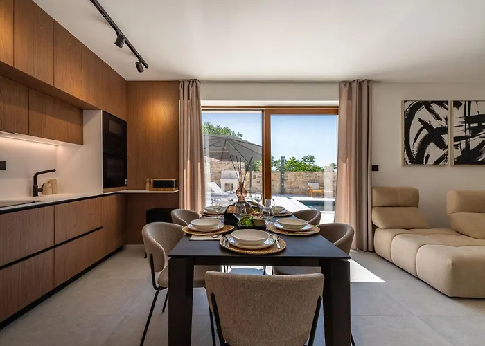 Cortile House Pridraga