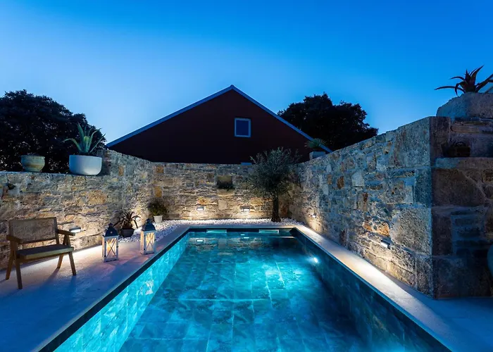 Cortile House *