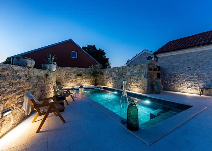 Cortile House Pridraga