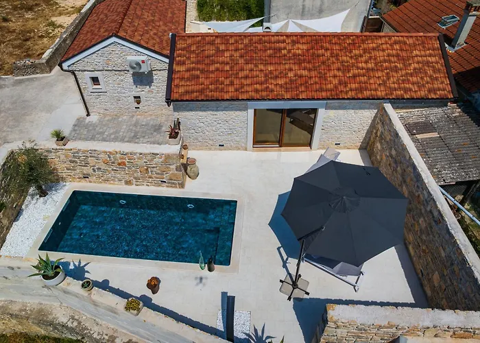 Cortile House Villa *