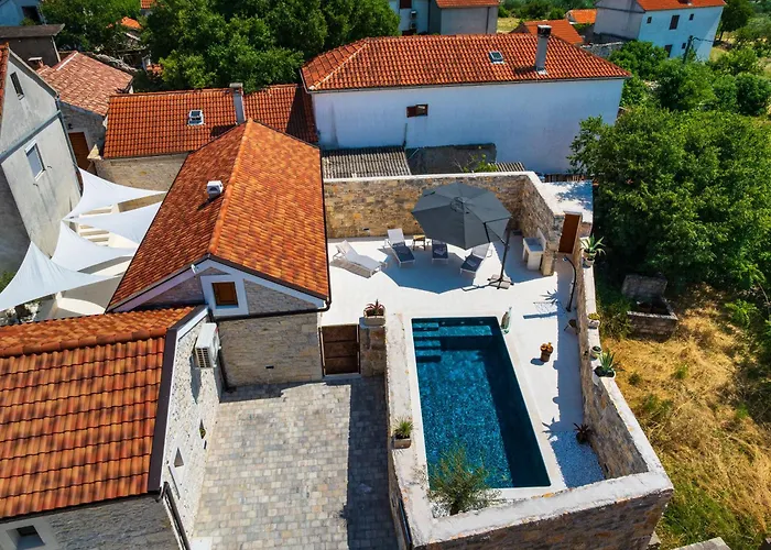 Cortile House Pridraga