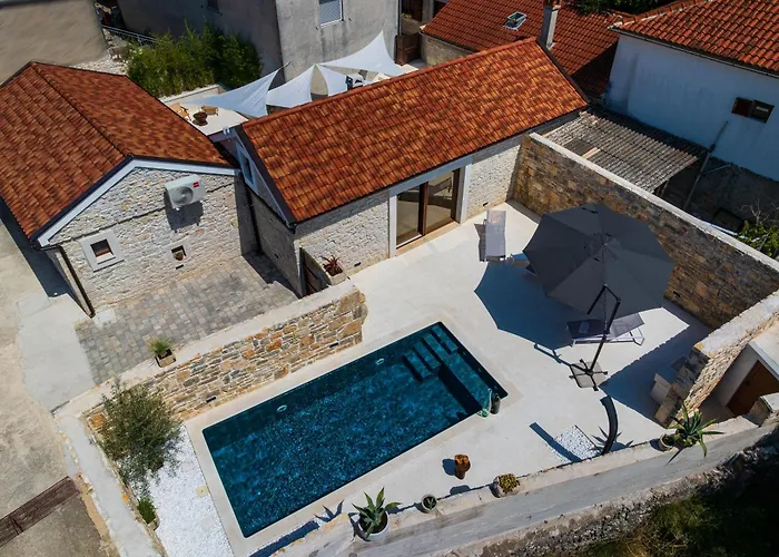 Cortile House