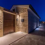 Cortile House Vila *