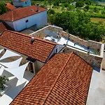 Vila Cortile House *