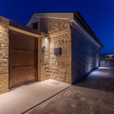 Cortile House Villa *