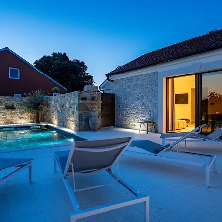 Vila Cortile House *