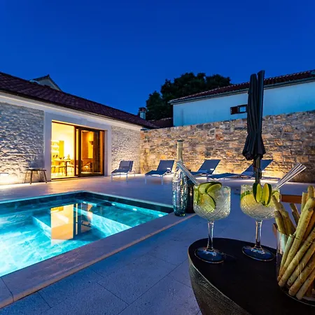 Cortile House Βίλα