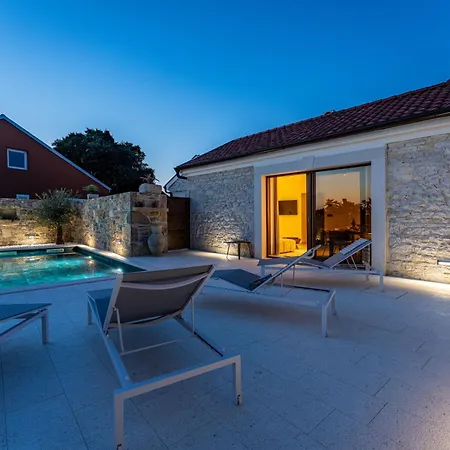 Vila Cortile House *