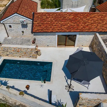 Cortile House Villa *