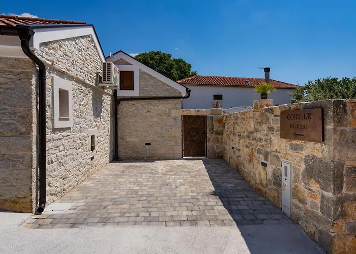 Cortile House Вилла *