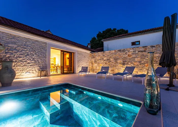 Cortile House 빌라 Pridraga